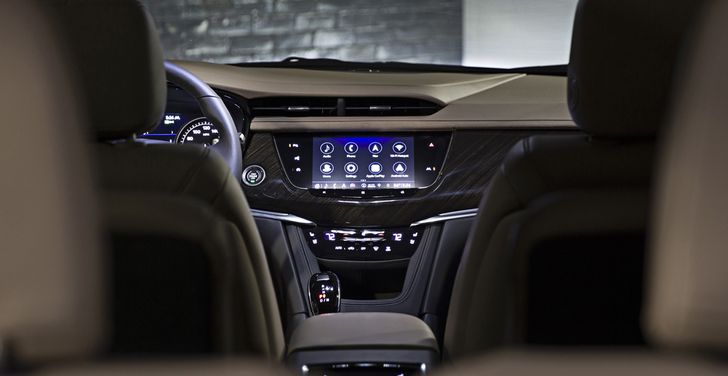 Cadillac XT6 салон