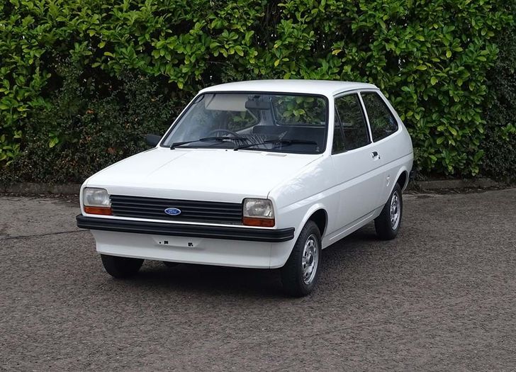 40-летний Ford Fiesta почти без пробега уйдет с молотка