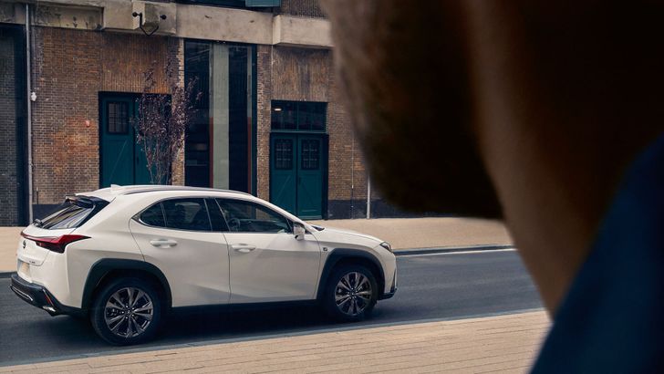 Lexus UX