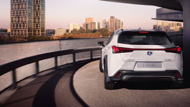Lexus UX