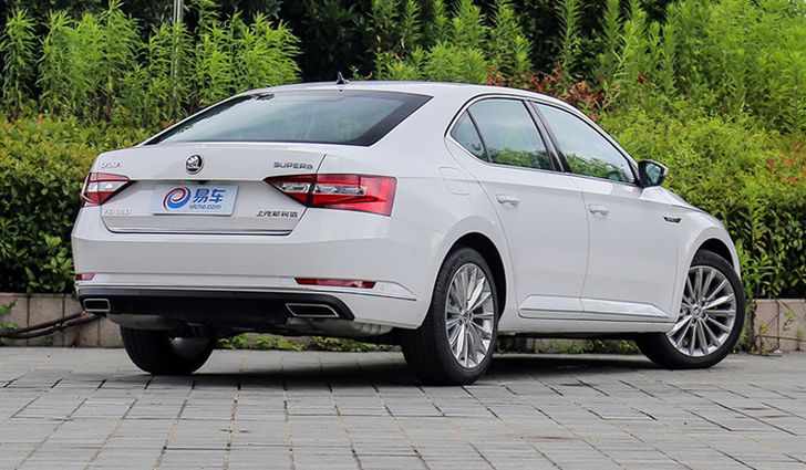 Обновленная Skoda Superb