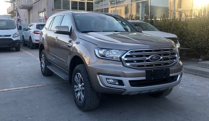 Обновленный внедорожник Ford Everest привезли к дилерам