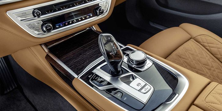 Салон BMW 7-Series