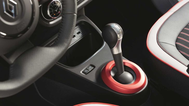 Салон Renault Twingo 2019