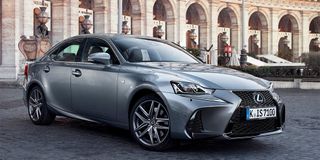 Lexus IS