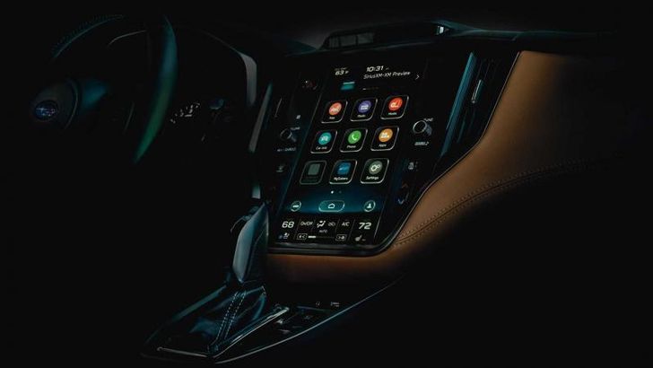 Салон нового Subaru Legacy