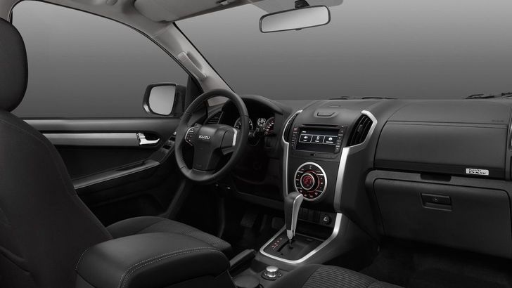 Интерьер Isuzu D-Max