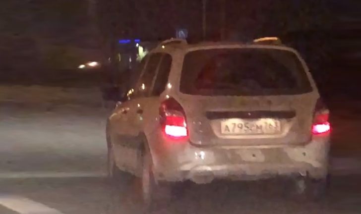 Новый универсал LADA Granta Cross заметили на тестах