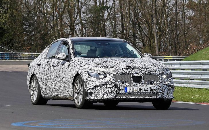 Фотошпионы показали новый Mercedes-Benz C-Class на тестах