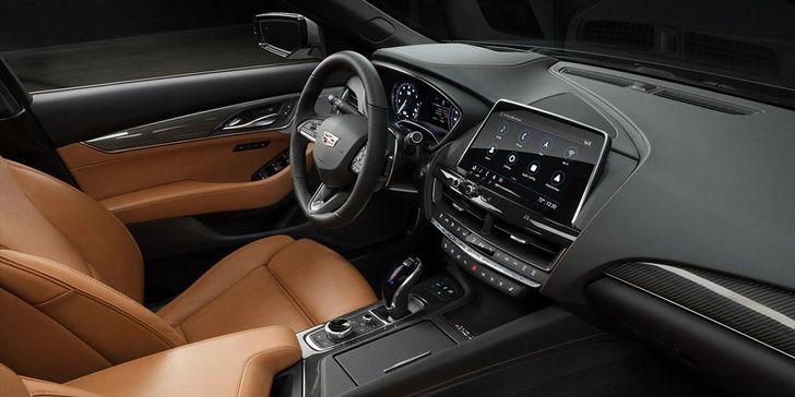 Салон Cadillac CT5