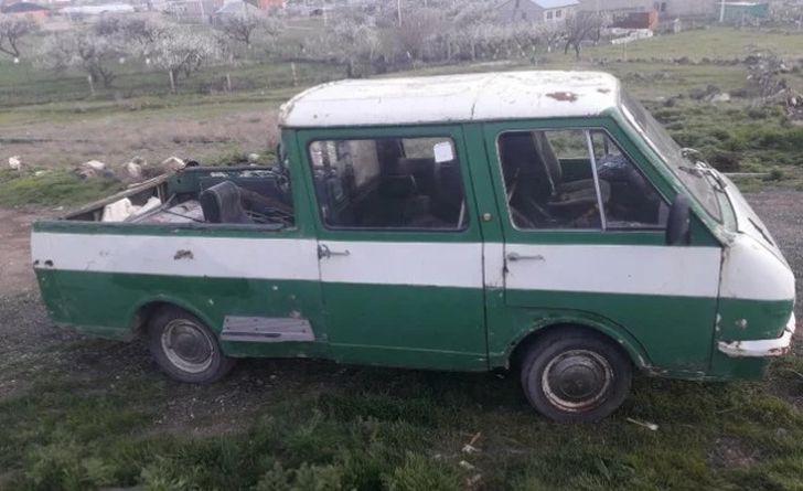 На продажу выставлен уникальный пикап РАФ