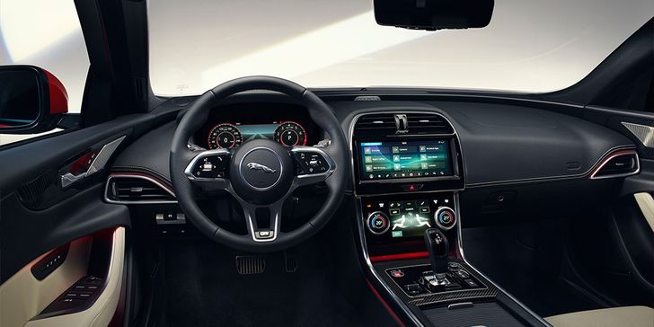 Салон Jaguar XE