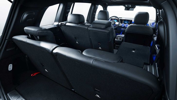 Салон Mercedes-Benz GLB