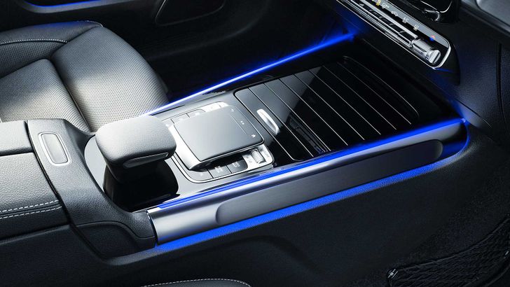 Салон Mercedes-Benz GLB