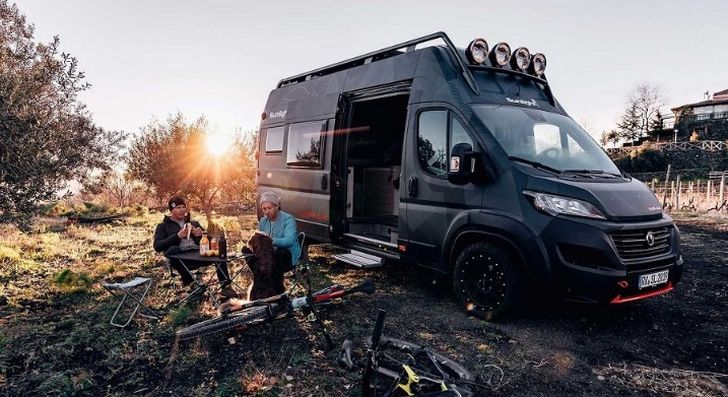 Fiat Ducato с гамаком на крыше