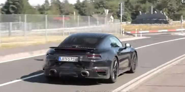 Новый спорткар Porsche 911 Turbo замечен на Нюрбургринге