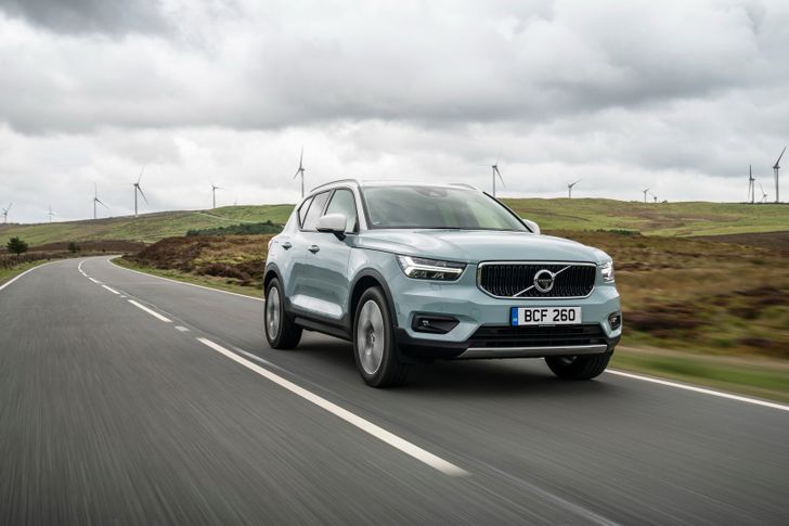 Обновлённый кроссовер Volvo XC40 получил важные обновления
