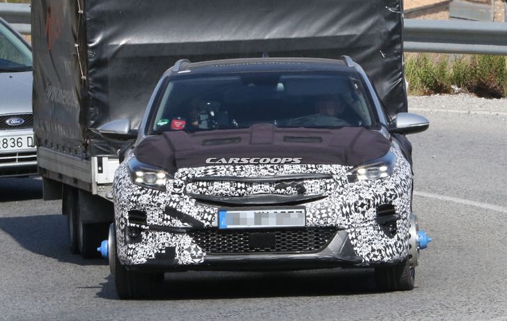 Гибридный KIA XCeed