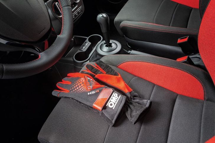 Интерьер LADA Granta Drive Active