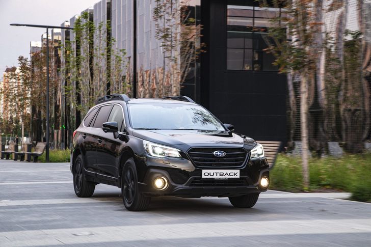 Subaru Outback Black Line