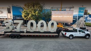 Ford F-Series с прицепом массой 37000 фунтов