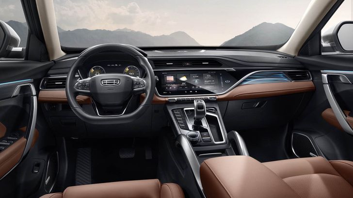 Интерьер Geely Atlas Pro