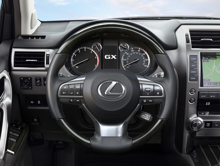 Интерьер Lexus GX