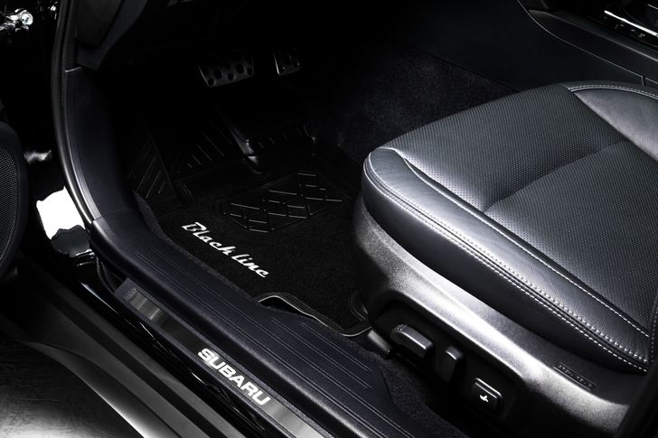 Subaru Outback Black Line