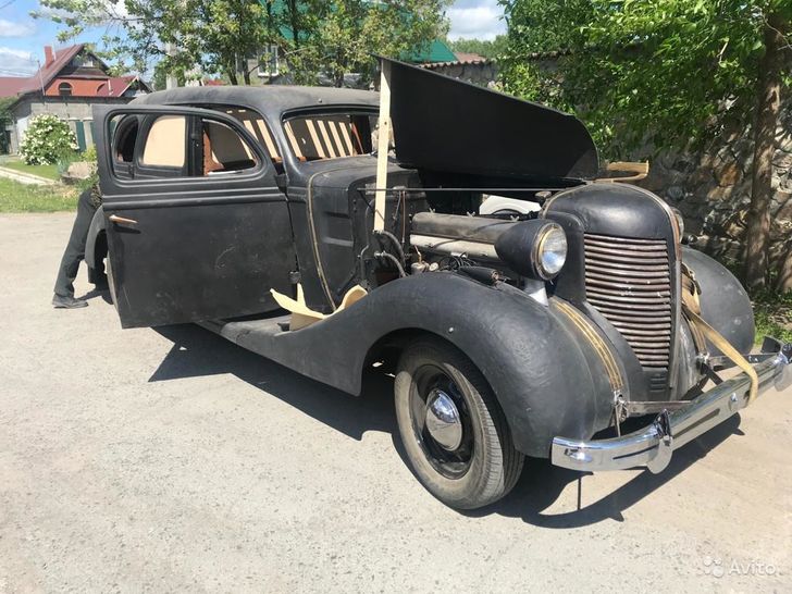 В Новосибирске за 75 миллионов продают 80-летний лимузин ЗИС