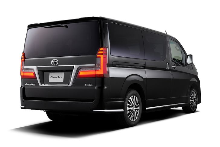 Toyota GranAce