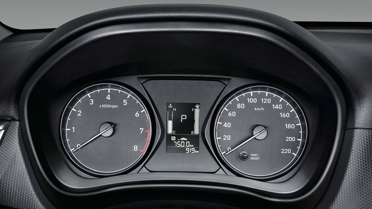 Приборная панель Hyundai Verna