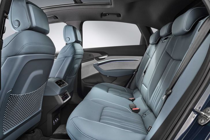 Интерьер Audi e-Tron Sportback