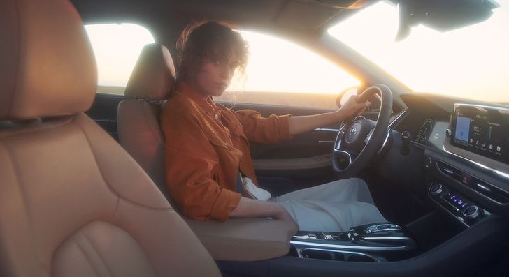 Интерьер Hyundai Sonata