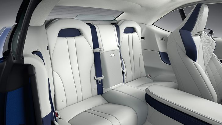 Интерьер Lexus LC 500