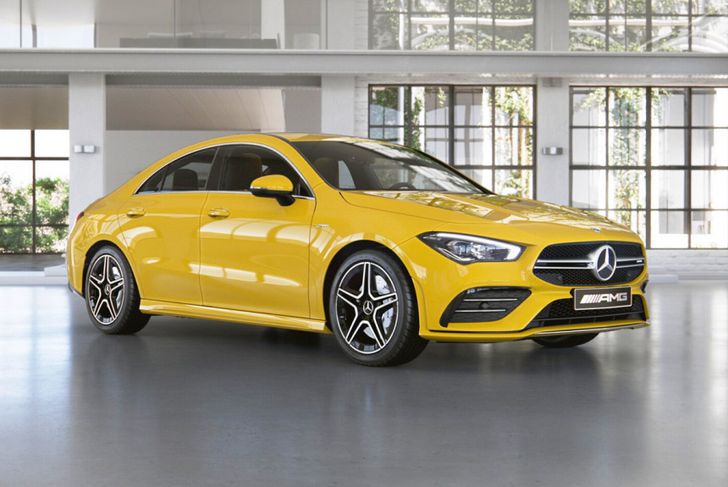 На рынке РФ появились две новые версии Mercedes-Benz CLA