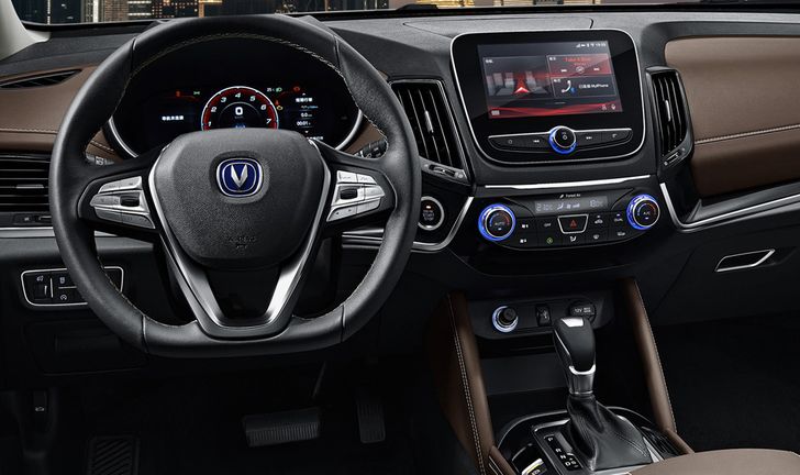 Интерьер Changan CS5