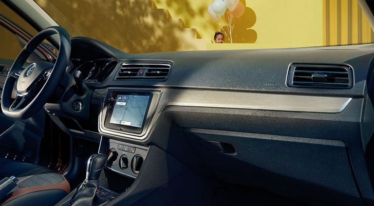 Интерьер Volkswagen Lavida