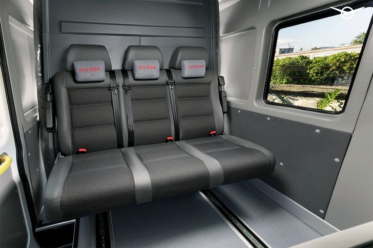 Грузопассажирский УАЗ "Профи"