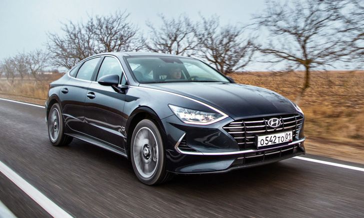 В России появилась Hyundai Sonata с базовым мотором
