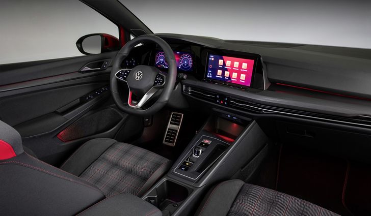 Интерьер Volkswagen Golf GTI