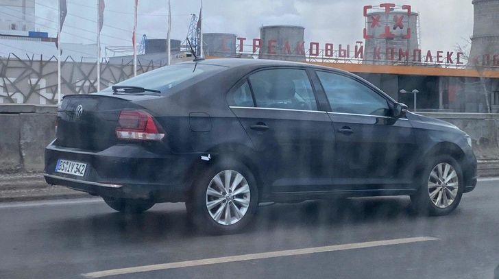 Новый Volkswagen Polo впервые заметили в России