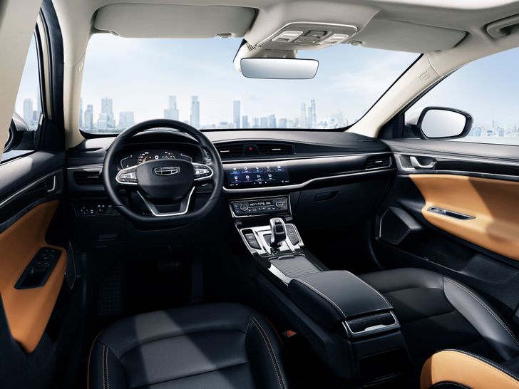 Интерьер Geely Emgrand GL