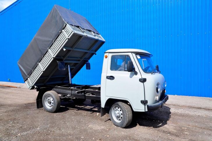 Самосвал на базе "Буханки"