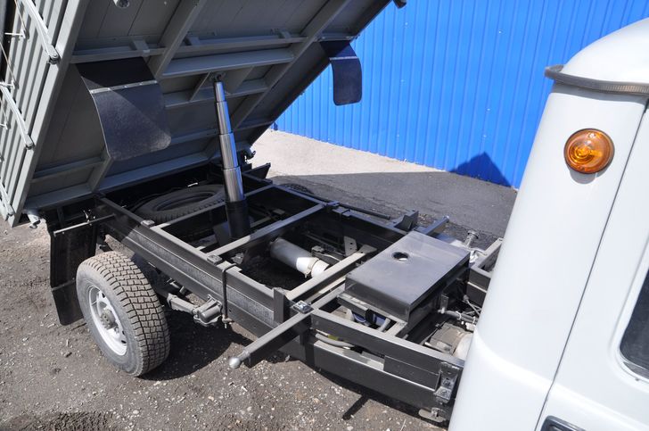 Самосвал на базе УАЗ "Буханки"