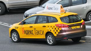 Машина "Яндекс.Такси"