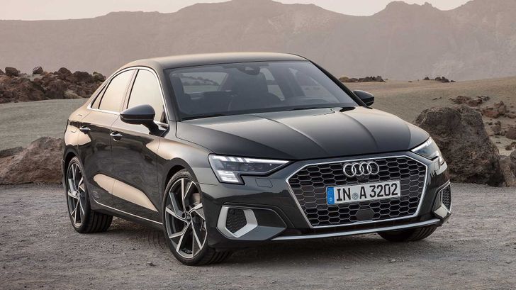 В России стартовал предзаказ на новые Audi A3 Sedan и A3 Sportback по цене от 2,52 млн рублей