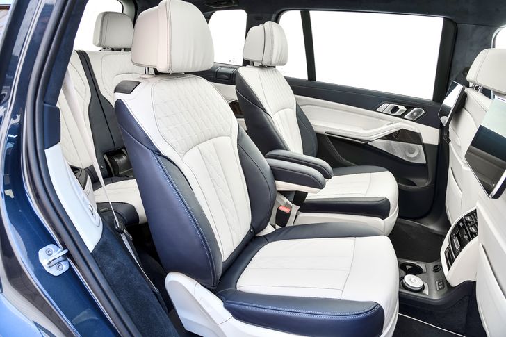 Интерьер BMW X7