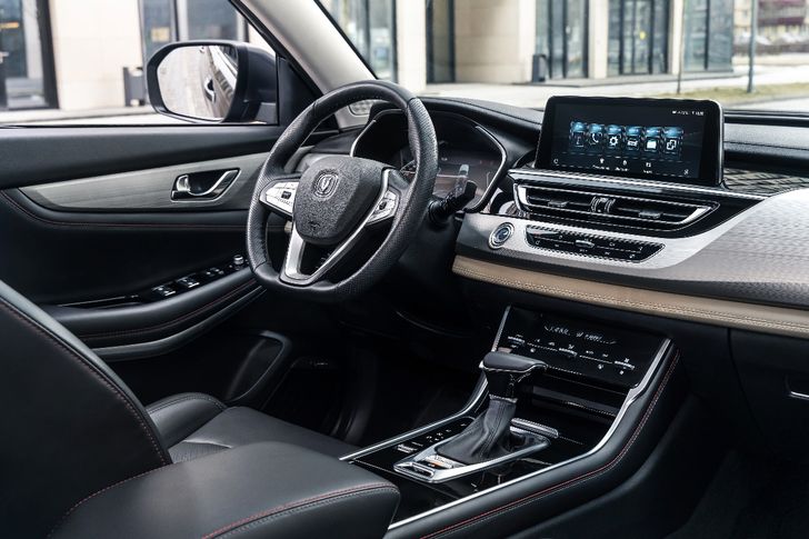 Интерьер Changan CS75 FL