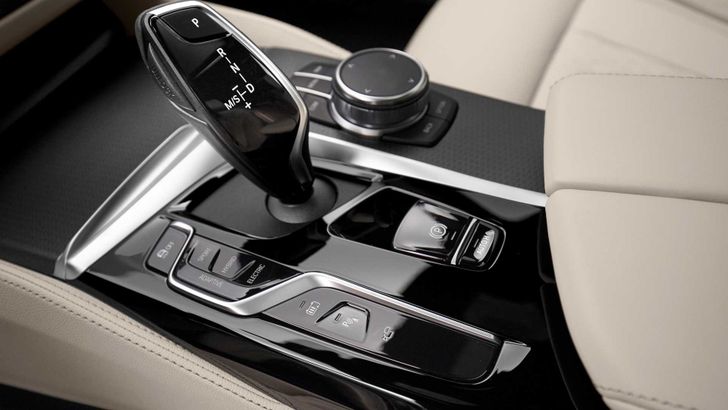 Интерьер BMW 5-Series