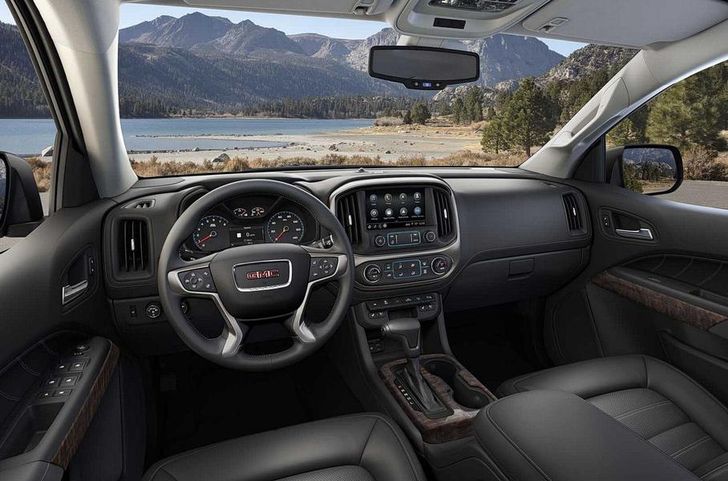 Интерьер GMC Canyon Denali